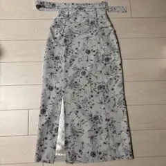 snidel 花柄タイトスカート ベルト付き ロング丈のサムネイル