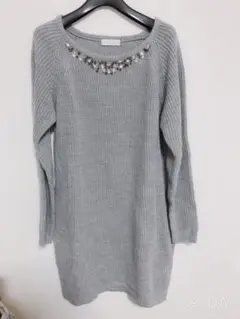 ビジュー付きニットワンピース
