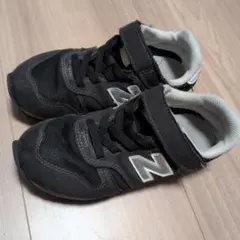 【８月中】New Balance キッズ スニーカー 18.5cmのサムネイル