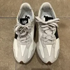 New Balance 327 スニーカー ホワイトのサムネイル