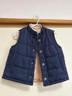 セラフ　中綿ベスト ネイビー花柄　リバーシブル　95