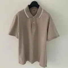ベージュ ポロシャツ ホワイトストライプ襟