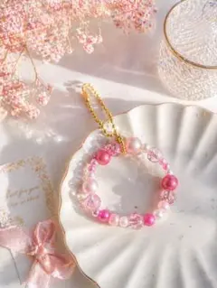 ビーズ　キーホルダー ピンク　bees ハンドメイド　pink