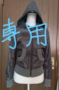 TOMMY フード付きリバーシブルパーカー