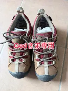 美品　KEENターギー ツー 防水ハイキングシューズ / 赤