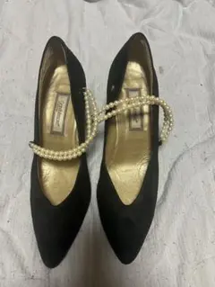 GIANNI VERSACE パールストラップ パンプス ブラックのサムネイル