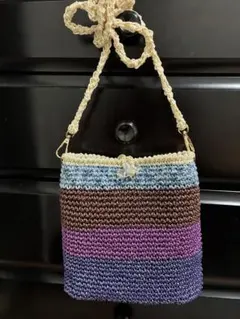 かぎ針編みののショルダーバッグ