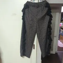 ESCAR サイドラッフルストレートパンツ ヒョウ柄★