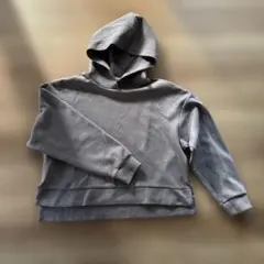 155センチ　GU パーカー　グレー
