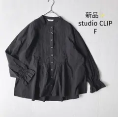 黒 シャツ