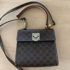 【残り1点‼️中古品】CELINE レザーショルダーバッグ