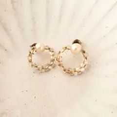 パールとビーズのフープピアス