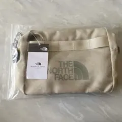 ホワイトレーベルノースフェイスバッグ