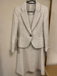 WHITE JOOLA ホワイトジョーラ製　フォーマルスーツ ワンピースのサムネイル