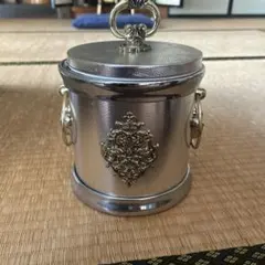 アンティーク装飾的金属製容器