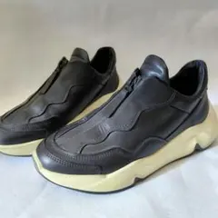 【ECCO】フロントジップ 厚底レザースニーカー 黒　36(23cm)のサムネイル