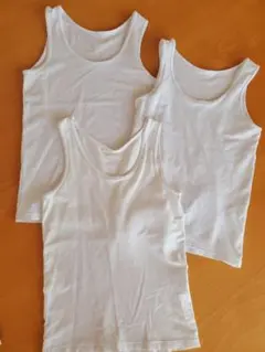 ユニクロ エアリズム 110 タンクトップ ②