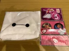 ベイマックスくじ　ポーチ　アクリルスタンド　缶バッジ　ラバーコレクション