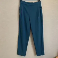 ミューカ Mjuka テーパードタックパンツ