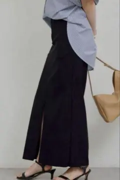 【CHIKAコラボアイテム】ZIPタイトスカート