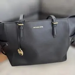 mibhael kors ブラック、バックのサムネイル