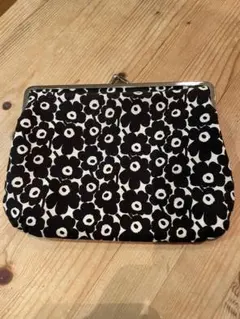 Item thumbnail for item 54fd9fc4-8d90-4b1d-97c7-de25b32f9529