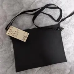 無印　ポーチとしても使える　撥水　サコッシュ　ブラック