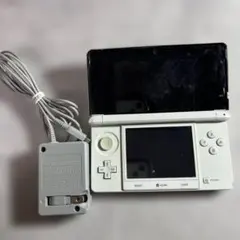 任天堂　3DS 充電器付き