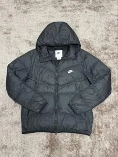 ナイキ　メンズＬ　ダウンパーカー　ブラック　４