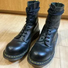 美品！超希少ドクターマーチンヴィンテージ英国製10ホールブーツ（UK9