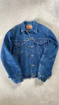 Item thumbnail for item 80239937-16a5-4d34-b6c3-251f52f4a9ff