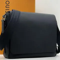《美品》ルイヴィトン ロマン PM タイガ ネイビー ショルダーバッグ 2wayのサムネイル