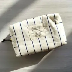 【181】ふかふかボックスポーチ　中身が見えるメッシュポケット付　青ストライプ