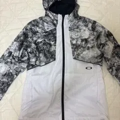 OAKLEY ナイロンジャケット フード付き モノトーンのサムネイル