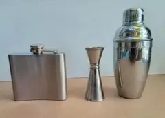 ☆スキットル・カクテルシェイカー・メジャーカップの３点セット＊ステンレス製