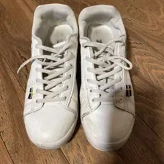 moz スニーカー　白（24センチ）