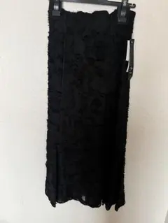 ヤマダヤ　ブラックフリルタイトスカート