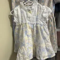 bebe レースワンピース 80-90のサムネイル