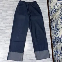 ダークブルー ストレートデニム　GeRA