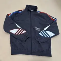 アディダス　ナイロンジャケット
