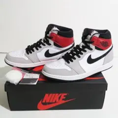 28 NIKE AIR JORDAN 1 RETRO HIGH OG SMOKE