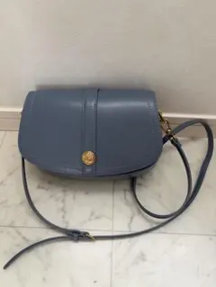 CHARLES & KEITH グレーショルダーバッグ