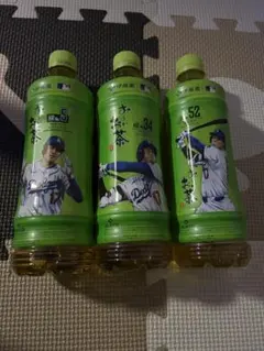 伊藤園 お〜いお茶 大谷翔平 限定ボトル 4本セットのサムネイル