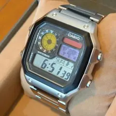 CASIO デジタル腕時計 メタルバンド
