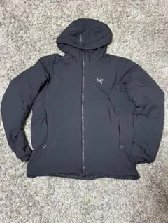 Arc'teryx ブラック フード付きジャケット ARC'TERYX フード付きジャケット Mサイズ ブラック - メルカリ