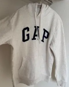 GAP 刺繍 ホワイトパーカー　　裏起毛　Sサイズ