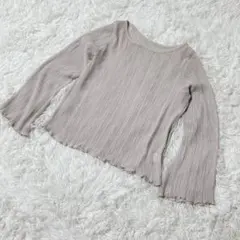 【c4343】✨美品✨GRL ブラウス　ベージュ プリーツ　長袖