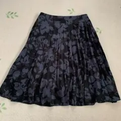 オンワード樫山　23区 花柄プリーツフレアスカート 38のサムネイル