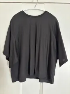 HÉLIOPÔLE ブラック 半袖Tシャツのサムネイル