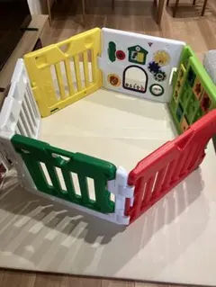 日本育児　ベビーサークル はらぺこあおむしミュージカルキッズランドDX